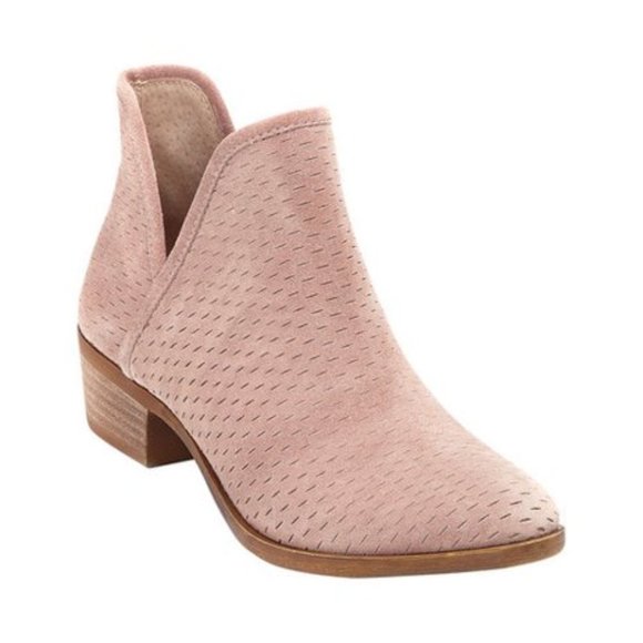 Lucky Brand Shoes - Lucky Brand Blush Leather Baley Ankle Booties 8.5